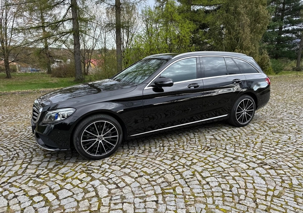 Mercedes-Benz Klasa C cena 123000 przebieg: 114000, rok produkcji 2019 z Krośniewice małe 137